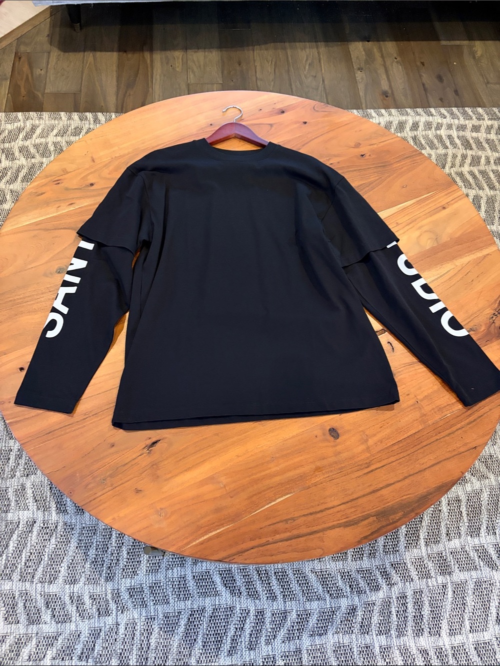 🆙 Used men’s Santo Studio shirt size M